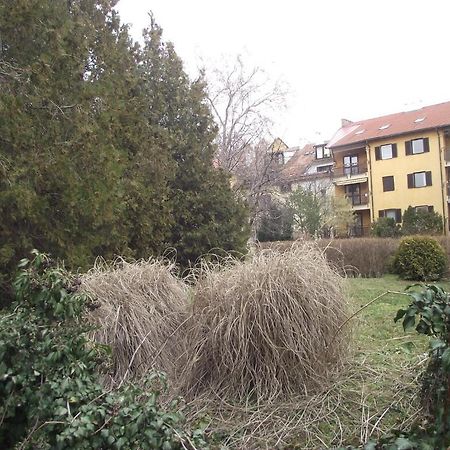 Centrum Apartman Pecs Exterior photo