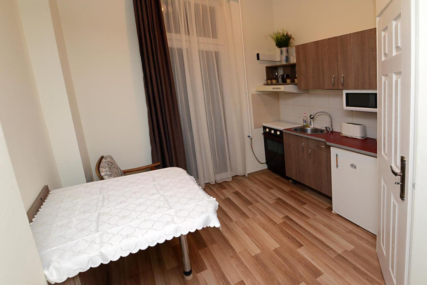 Centrum Apartman Pecs Exterior photo
